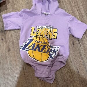 Kids Lakers Bodysuit in Lavender